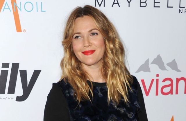 Drew Barrymore se siente 'como un canguro' tras sus dos embarazos