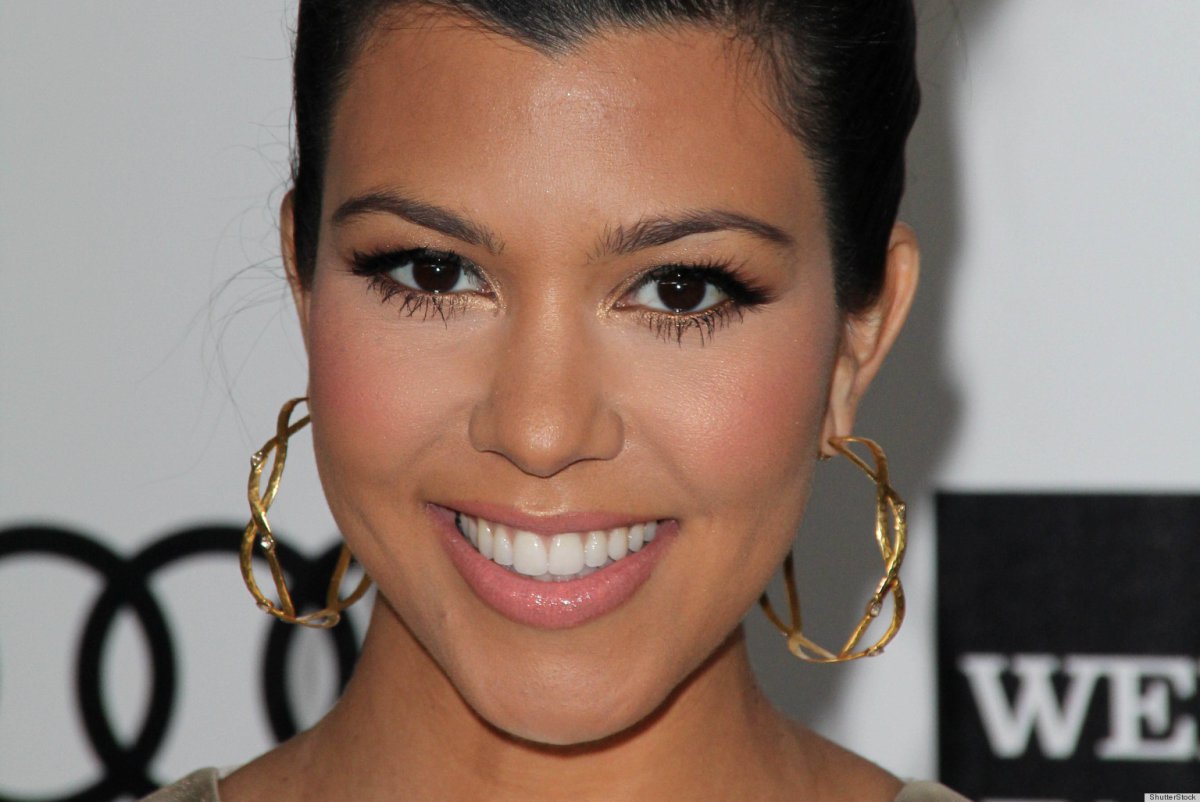 Kourtney Kardashian enciende las redes sociales.. Kourtney Kardashian enciende las redes sociales..