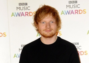 Ed Sheeran invitó a los bailarines de Taylor Swift a un local de striptease gay