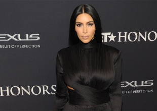Kim Kardashian reconoce que hacerse selfis es 'ridículo'