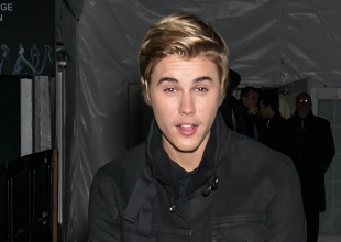 Justin Bieber celebra su 21 cumpleaños en una isla privada del Caribe