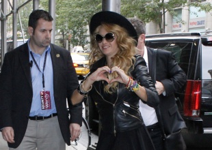 Paulina Rubio incendia las redes sociales con su supuesta borrachera en 'El Hormiguero'