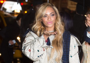 Beyoncé enamora con su larga melena