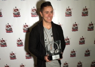 Joey Montana: Recibe Disco de Platino en Chile.