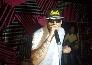 Real Phantom en Tarima