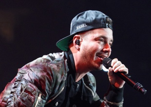 JBalvin estrena “Sigo Extrañándote”