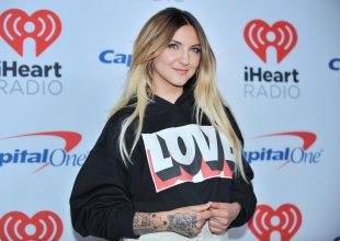 Maroon 5 se une a Julia Michaels: Help Me Out