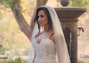 Demi Lovato estrenó “Tell Me You Love Me”