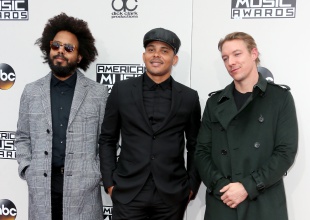 Major Lazer estrena "Tu Cara" con Karol G