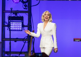 Lady Gaga cancela shows en Europa