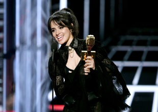 Camila Cabello lanza colección"Havana"