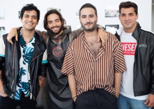 Reik y Maluma cantan a los "Amigos con Derecho"