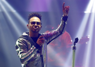 Ozuna pide disculpa a sus fans