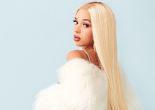 Bad Gyal con el tema HOOKAH