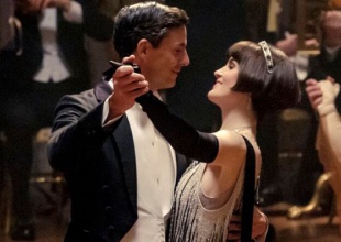 El rey y la reina llegan a Downton Abbey