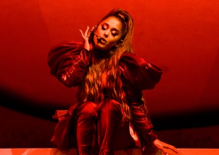 Ariana Grande estrena "K Bye for Now"