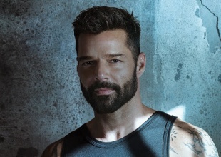 Ricky Martin lanza tema e inspirador video “Tiburones”
