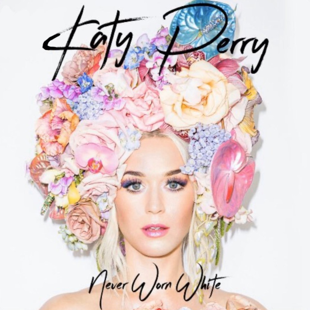 Katy Perry estrena "Never worn white"