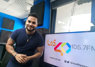 ¡Ian nos tra más música!