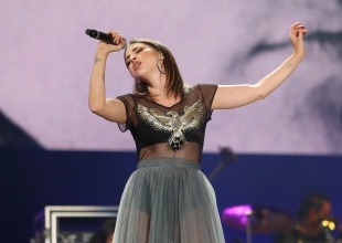 Paty Cantú dará concierto desde casa