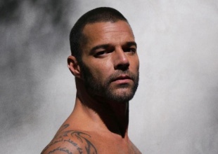 Ricky Martin lanza "PAUSA, The Headphone Edition"