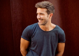 Pablo Alborán se une a Ricardo Arjonan en en 'El amor que me tenía'