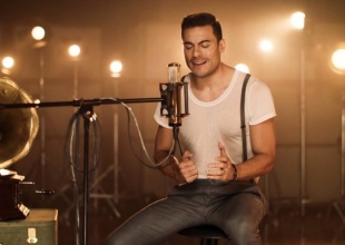Carlos Rivera lanza "Vuelves"