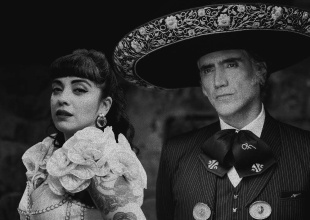 Mon Laferte y Alejandro Fernández en "Que Se Sepa Nuestro Amor"