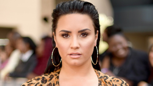 Demi Lovato estrena Commander in chief