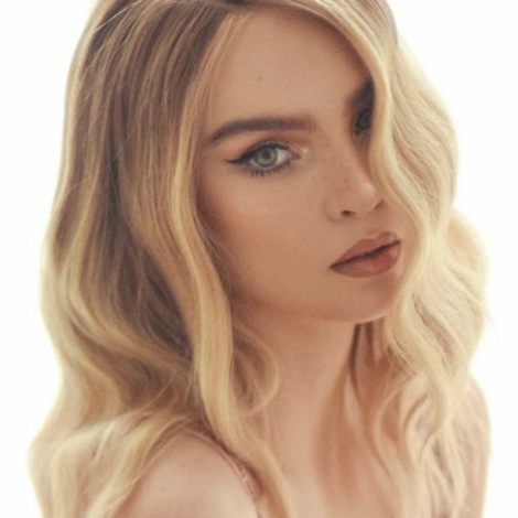 Belinda estrena "Mamacita"