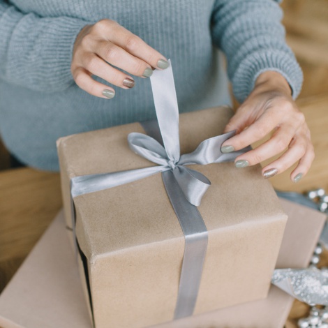 ¿Sabes forrar regalos?