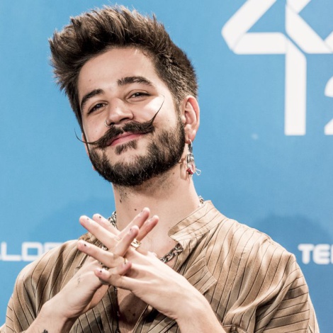 Camilo anuncia "Mis Manos"