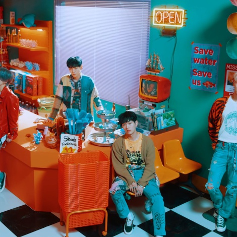 SHINee is back