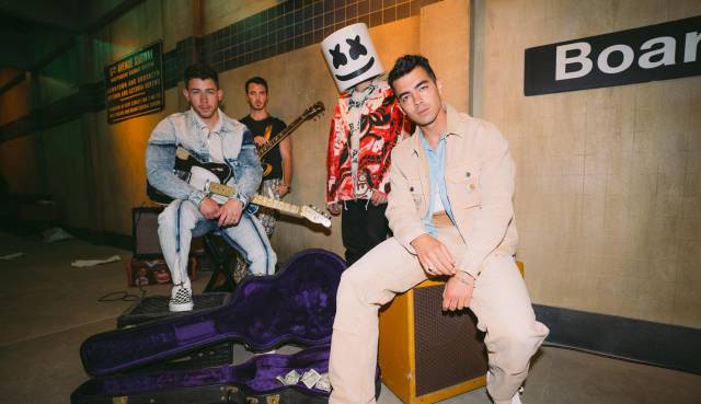 Marshmello y Jonas Brothers se unen en ‘Leave Before You Love Me’