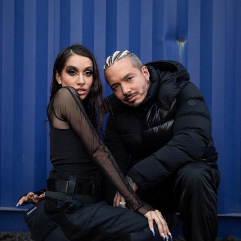J Balvin junto a María Becerra en "Qué Mas Pues"