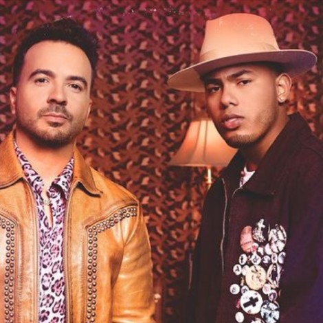 Luis Fonsi lanza “Bésame” junto Myke Towers